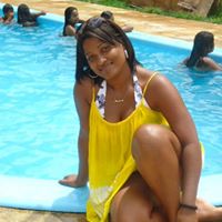 Michele Andrade Photo 22