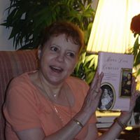 Lori Garrison Photo 12