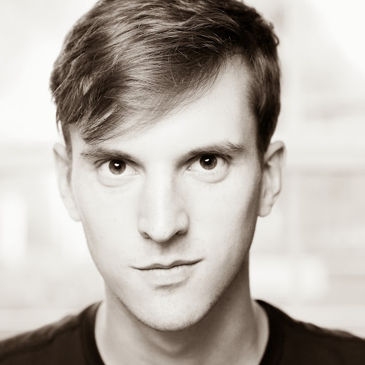 Daniel Hooper Photo 37