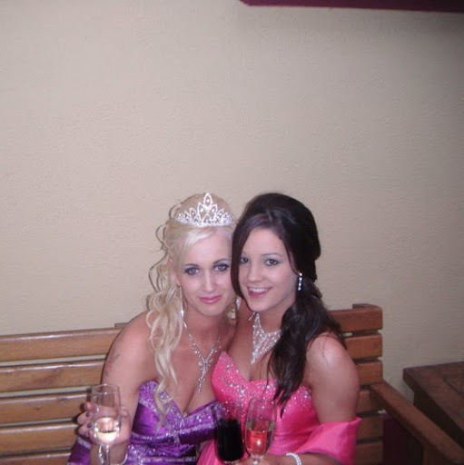 Sarah O'Brien Photo 21