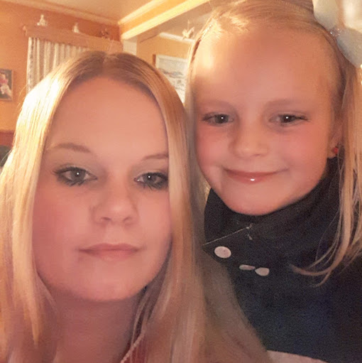 Linda Andersen Photo 18