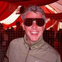 Lee Knowles Photo 13