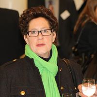 Annette Melvin Photo 11