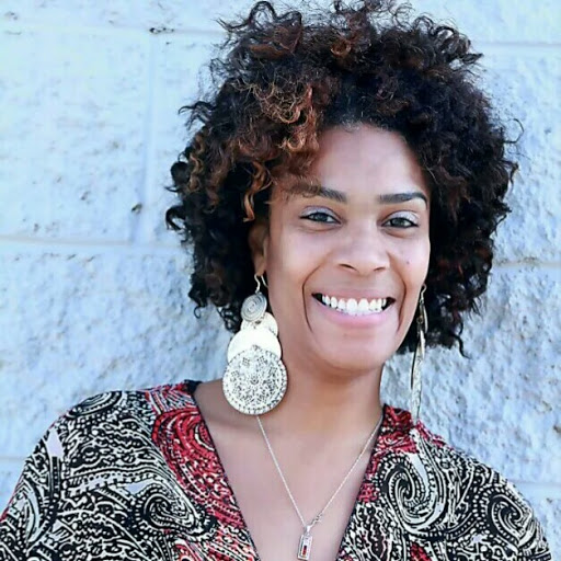 Erika Scott Photo 16