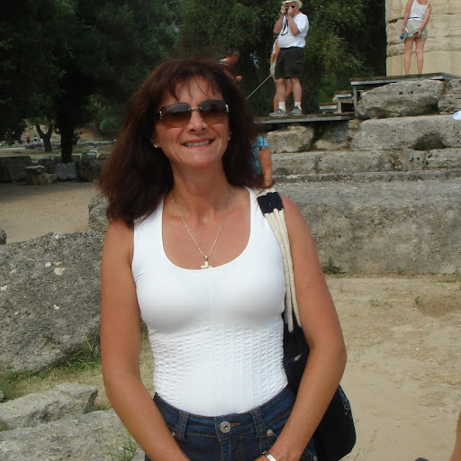 Mona Anderson Photo 12