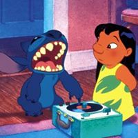 Lilly Robinson Photo 38