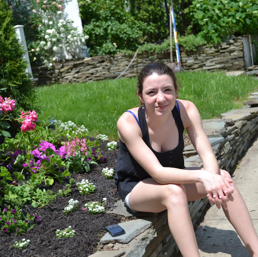 Elizabeth Dunn Photo 38