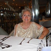Sandy Dye Photo 28