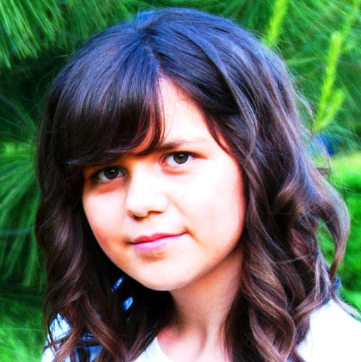 Rebecca David Photo 34