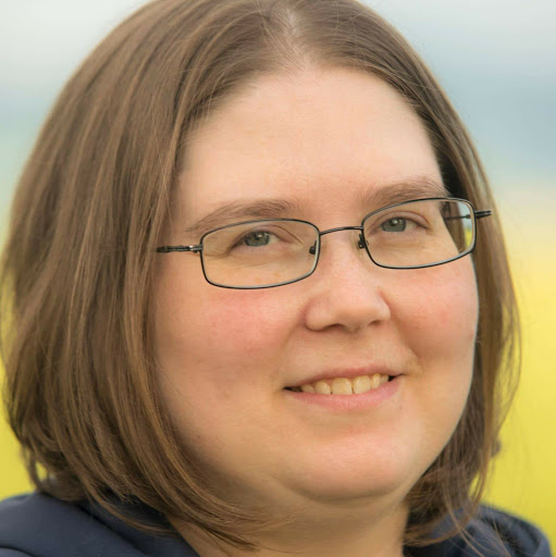 Elizabeth Schnell Photo 12