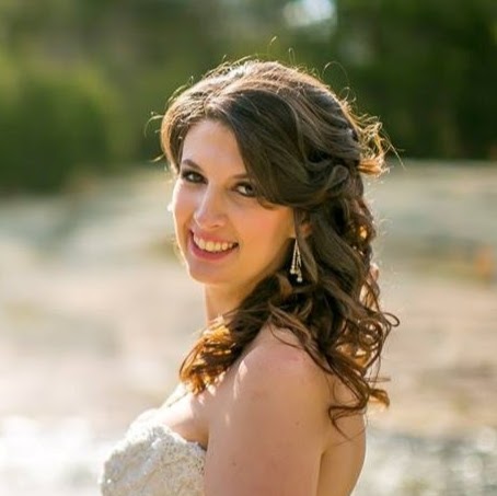 Danielle Weiss Photo 28