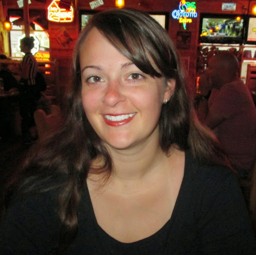Lindsay Ferguson Photo 6