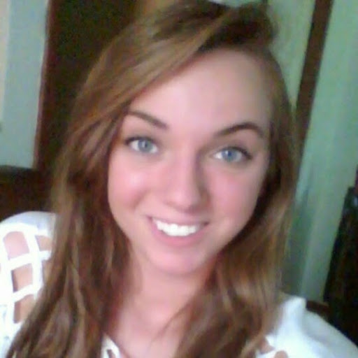 Emily Bland Photo 17