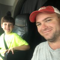 Kyle Chandler Photo 17