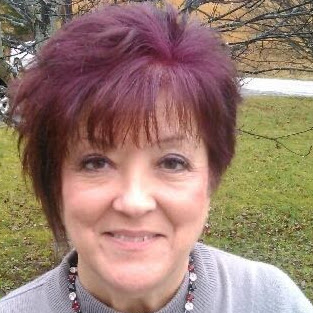 Karen Arnold Photo 12