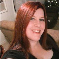 Lindsay Elliott Photo 21