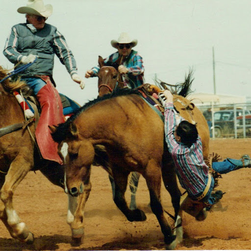 Julie Weathers Photo 7