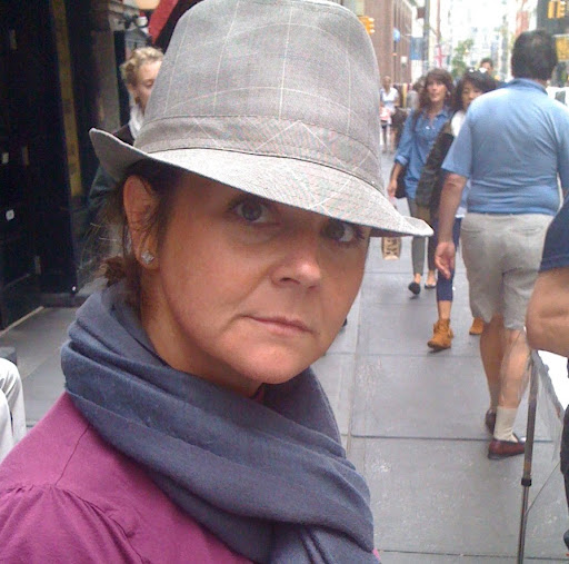 Elizabeth Jordan Photo 24
