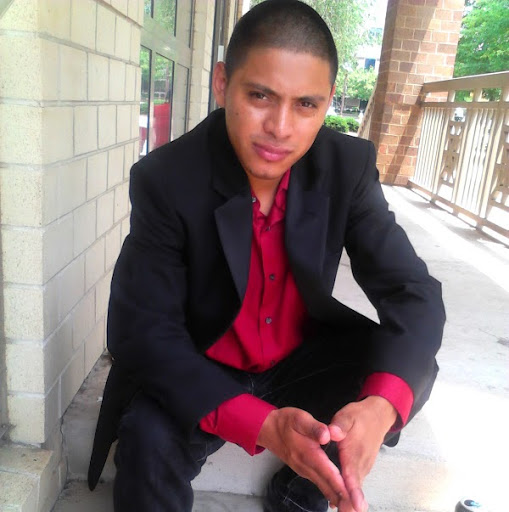 Jose Guardado Photo 29
