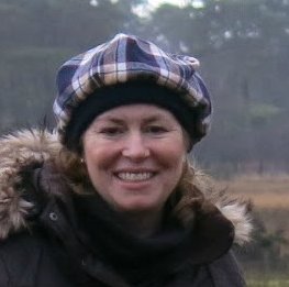 Elizabeth Heath Photo 10