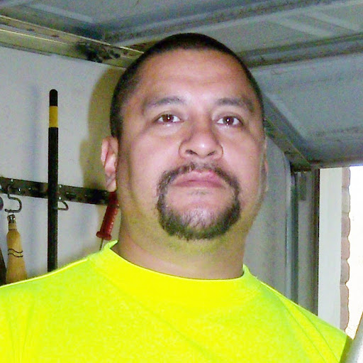 James Hernandez Photo 41