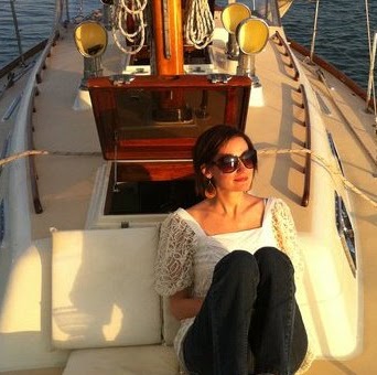 Andrea Betts Photo 7