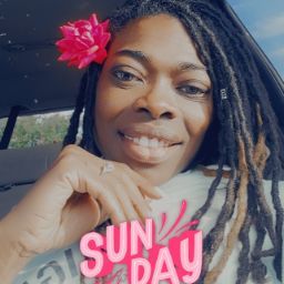 Alicia Snead Photo 2