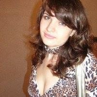 Sally Bloom Photo 15