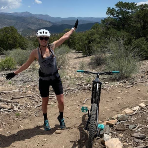 Sarah Grimes Photo 33