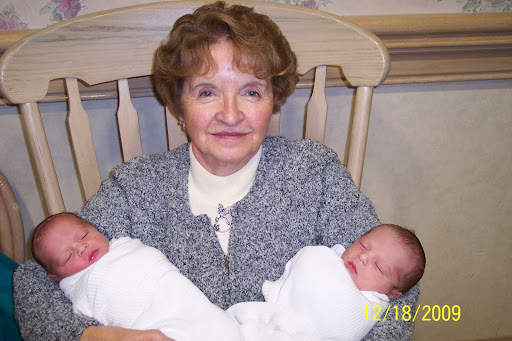 Connie Dubois Photo 11