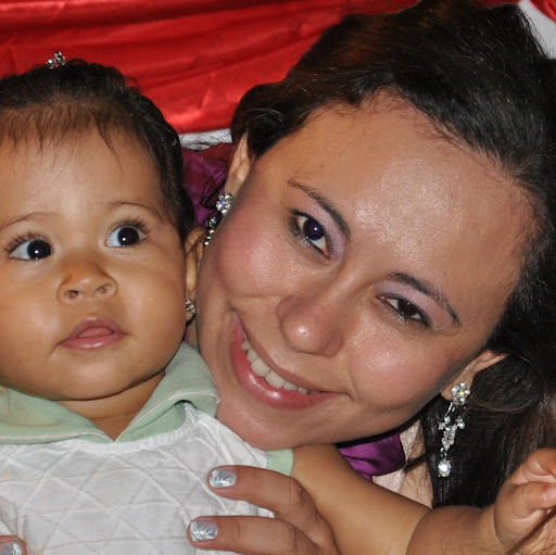 Angela Barbosa Photo 12