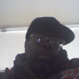 Oliver Martin Photo 37