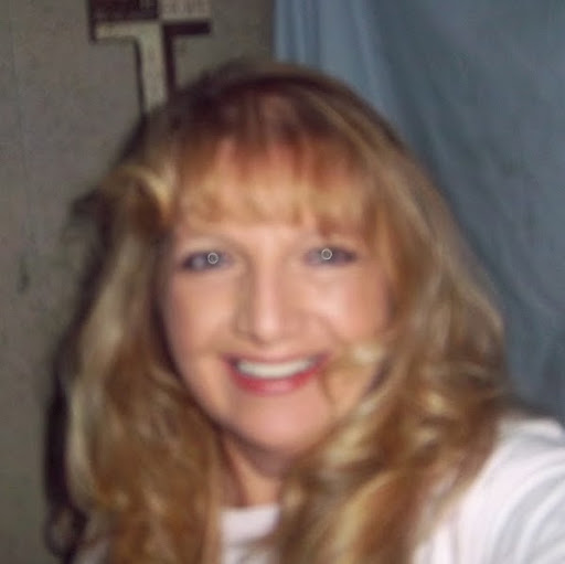 Julie Coker Photo 33