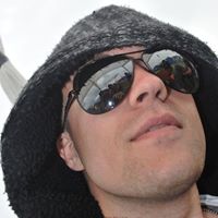 Christopher Reich Photo 10