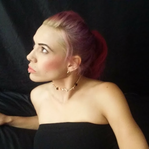 Elizabeth Herrera Photo 24