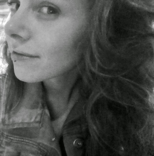 Amber Allison Photo 11