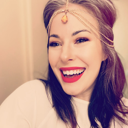 Lindsay Silver Photo 4