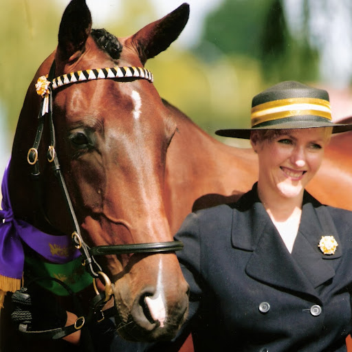 Lindsay Cook Photo 40