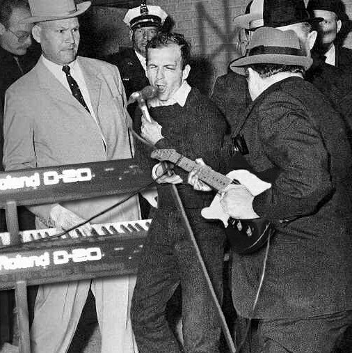 Jonathan Michaels Photo 30