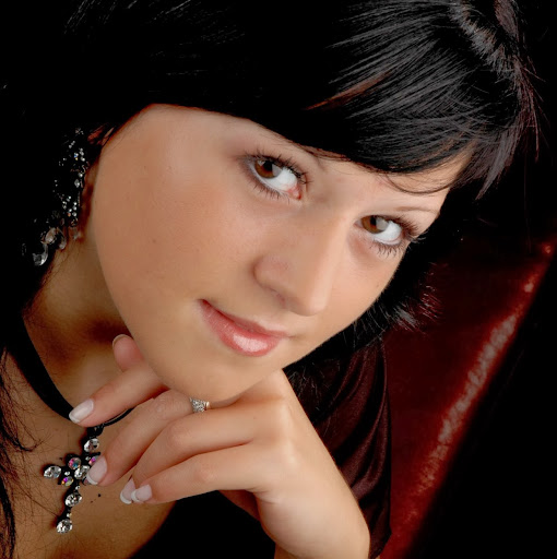 Victoria Kraft Photo 19