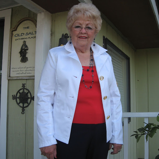 Christine Skinner Photo 34