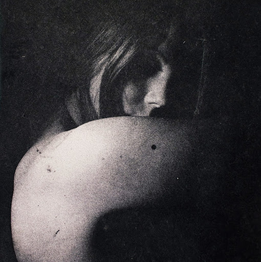 Anna Hill Photo 12
