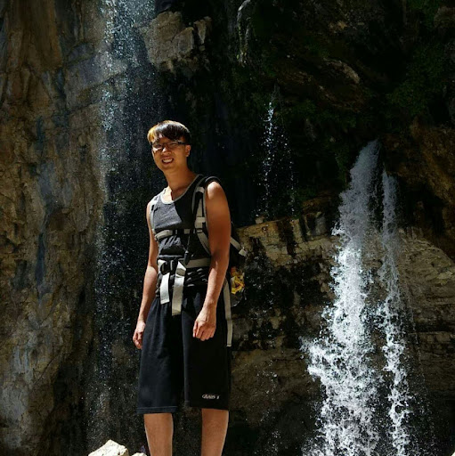 Charlie Nguyen Photo 9