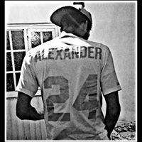 Alexander Esquivel Photo 12