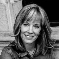 Laura Anglin Photo 12