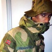 Darnell Simpson Photo 15 Darnell Simpson Photo 15