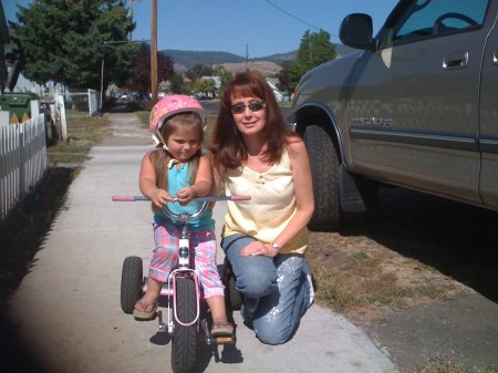 Debbie Snyder Photo 33