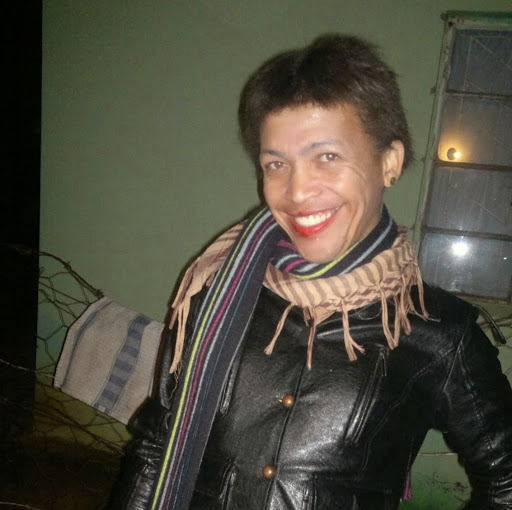 Adrianne Roberts Photo 10