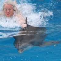 Cindy Valentine Photo 19