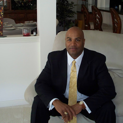 Kenneth Cloyd Photo 16